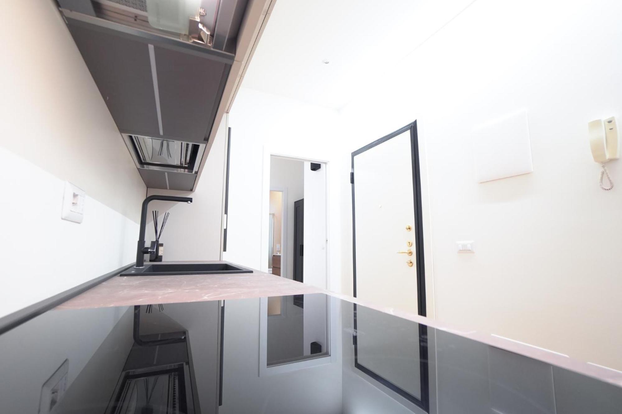 Brera Livings - Luxury Apartment, Full City Center Milan Exterior photo